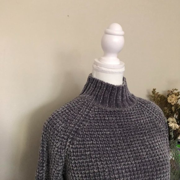 SOLD - Picture 3 of 4